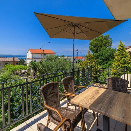 Dijana Appartement *