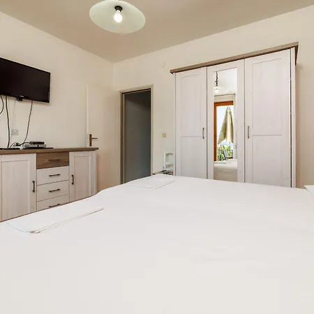 Appartement Dijana *