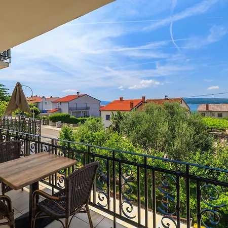Dijana Appartement *